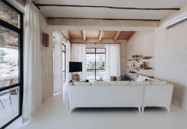 Villa in Llubi - La Finca de Llubi Villa in Llubi - La Finca de Llubi