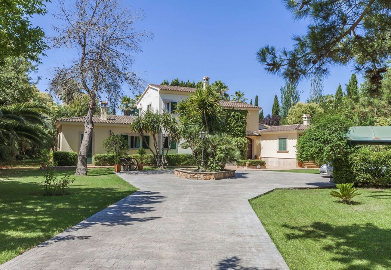 Villa in Santa Maria del Cami - Finca Santa Maria Near Palma