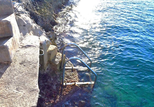 Villa in Porto Petro - Villa Frontline Sa Torre Villa in Porto Petro - Villa Frontline Sa Torre