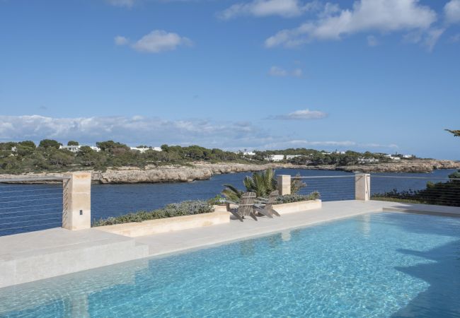 Villa in Porto Petro - Villa Frontline Sa Torre Villa in Porto Petro - Villa Frontline Sa Torre