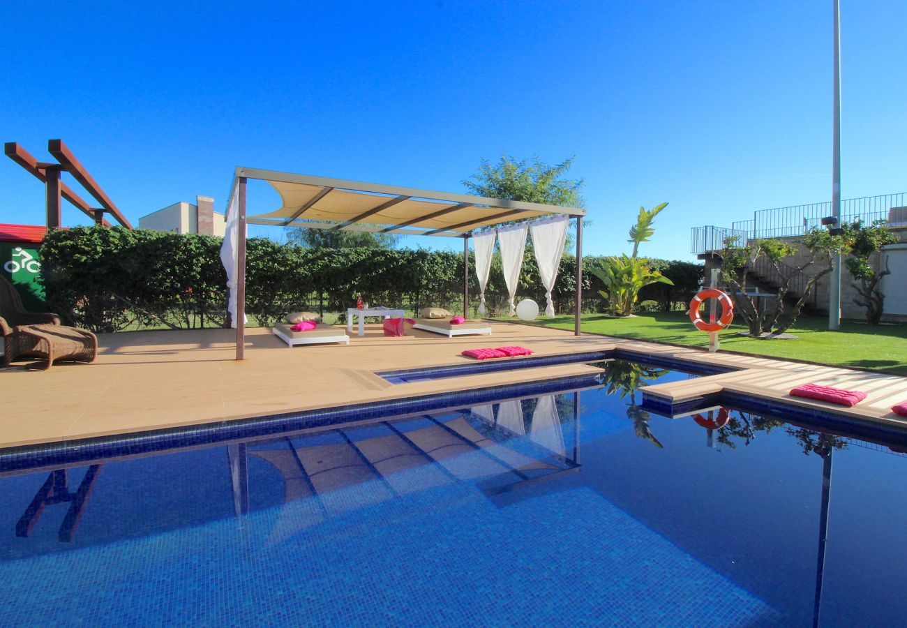 Villa in Sa Pobla - Villa Xaloc