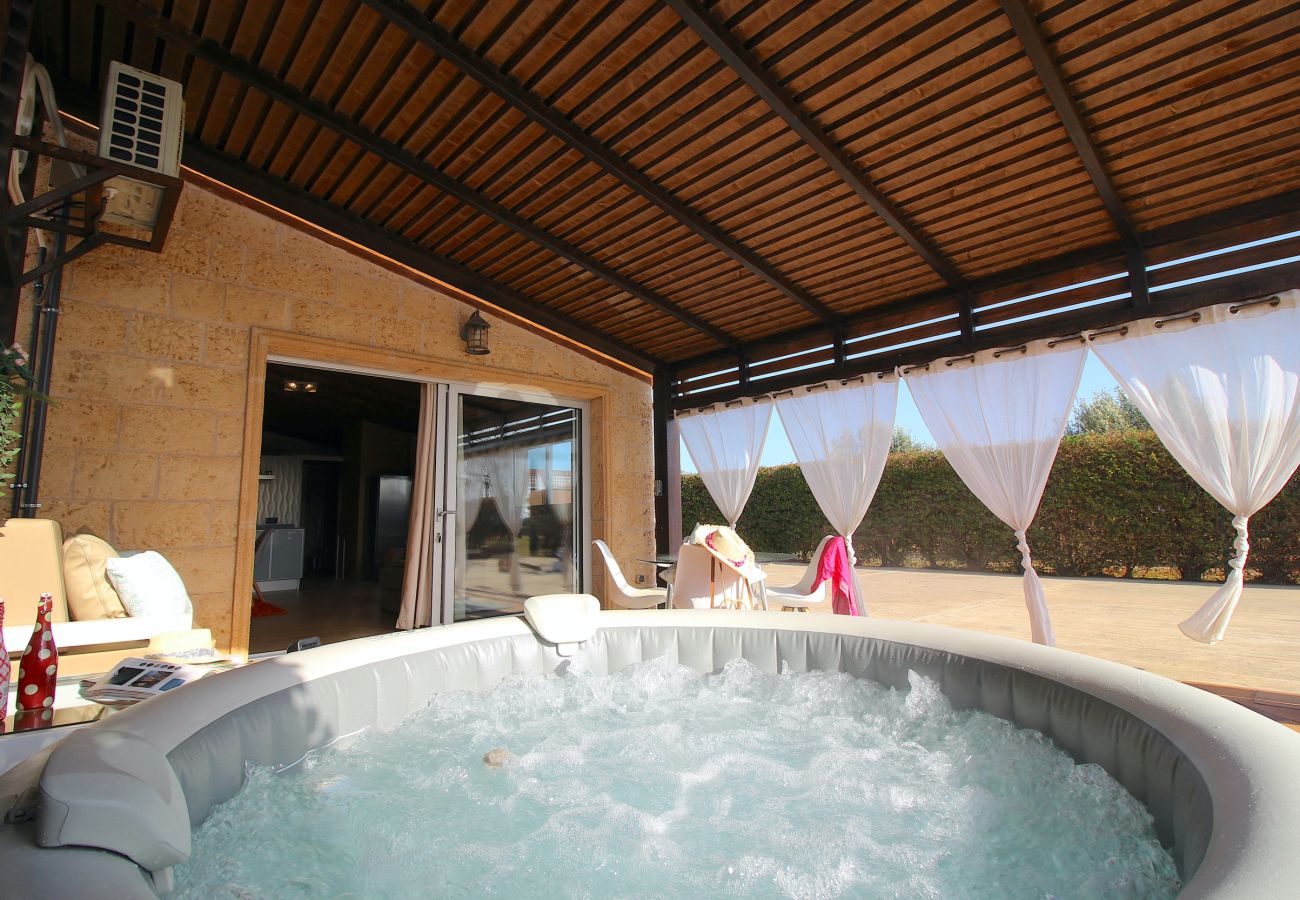 Villa in Sa Pobla - Villa Xaloc