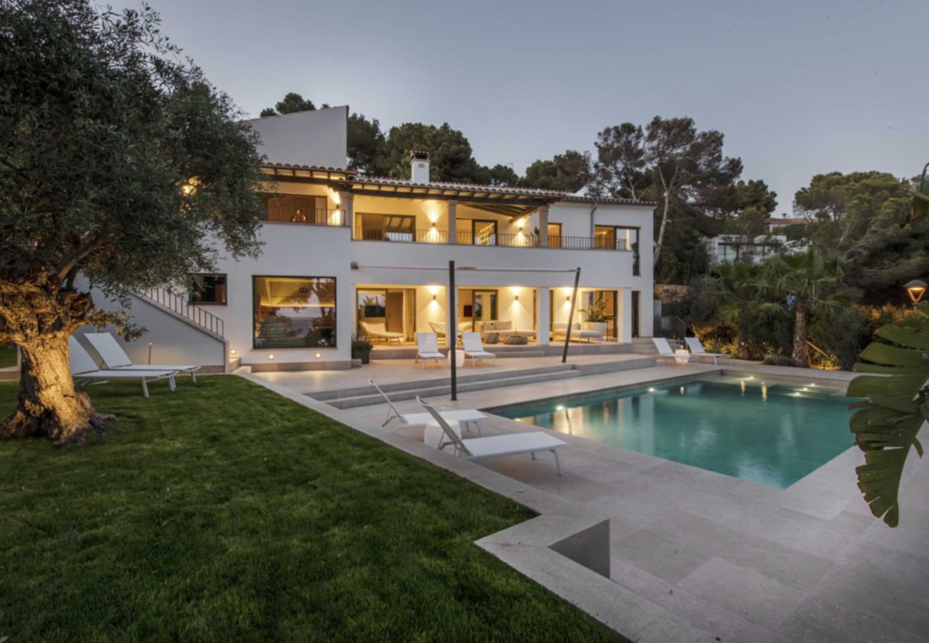 Villa in Portals Nous - Villa Riviera