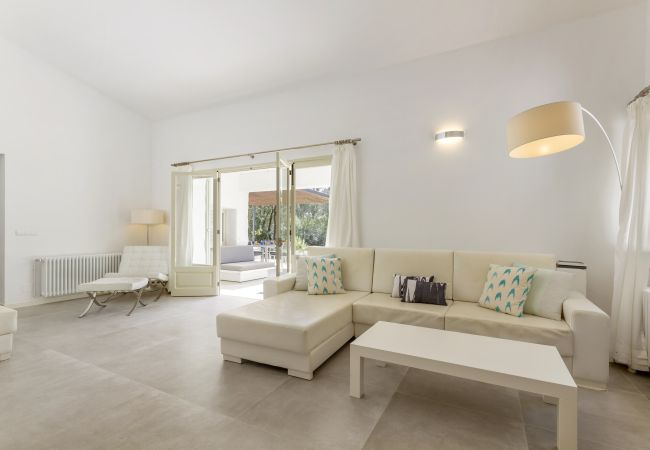 Villa in Pollensa - Hipocamp La Font Villa in Pollensa - Hipocamp La Font
