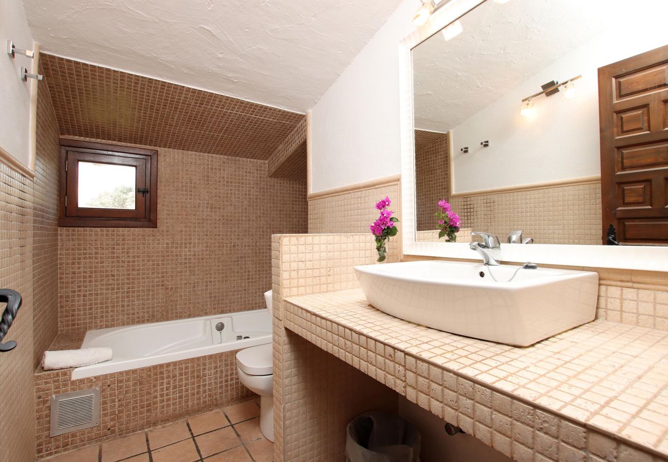 Villa in Cala San Vicente - MARTORELLET