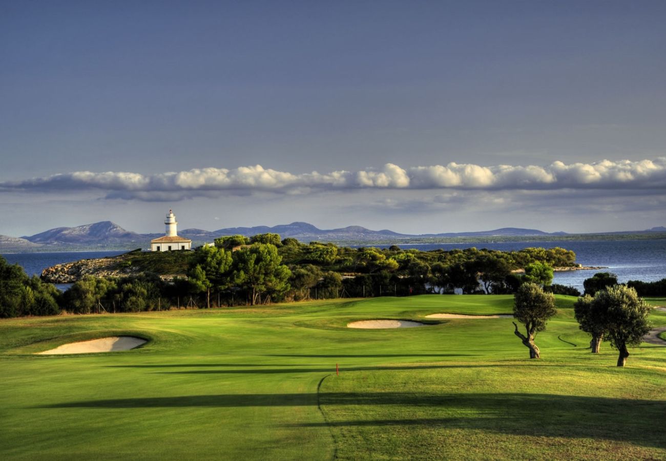 Villa in Alcudia - Modern Alcanada Golf
