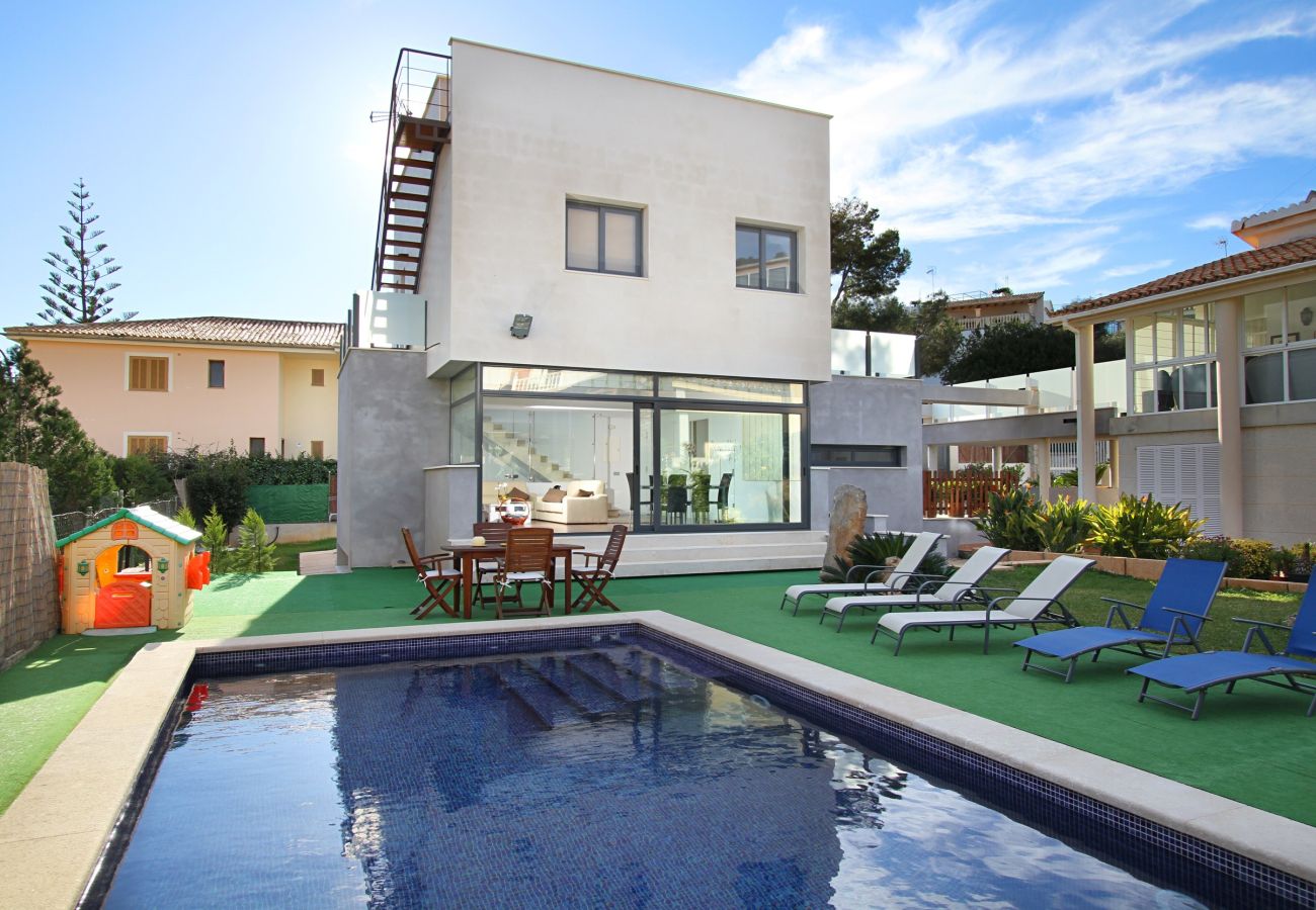 Villa in Alcudia - Modern Alcanada Golf