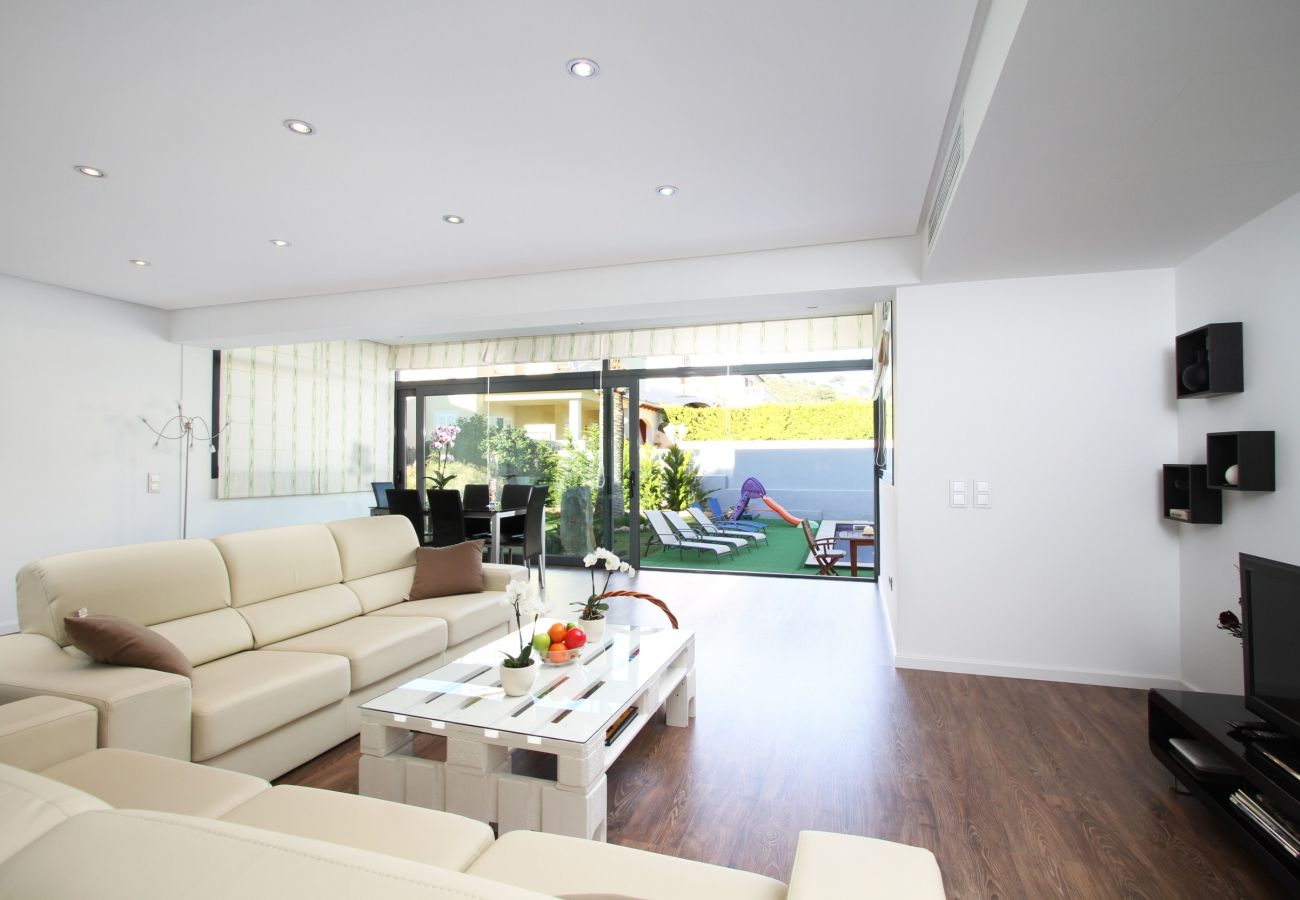 Villa in Alcudia - Modern Alcanada Golf