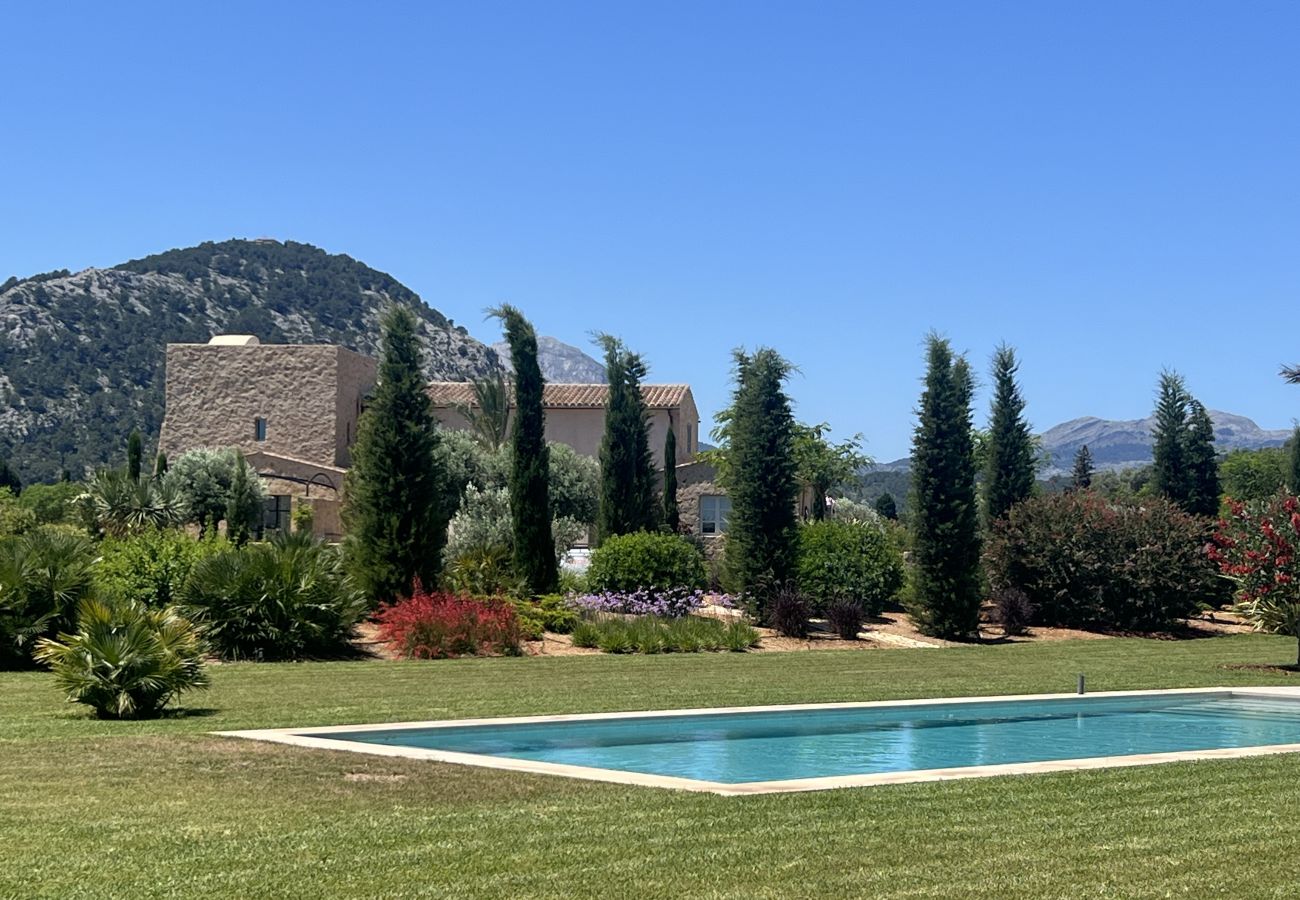 Villa in Pollensa - Finca Coral