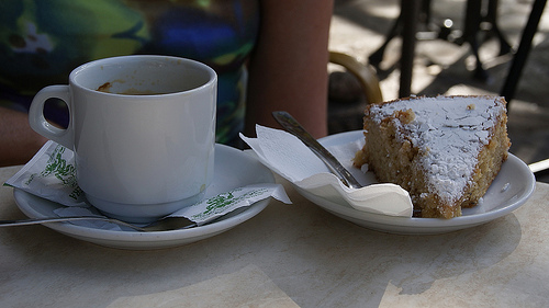 Majorca almond cake