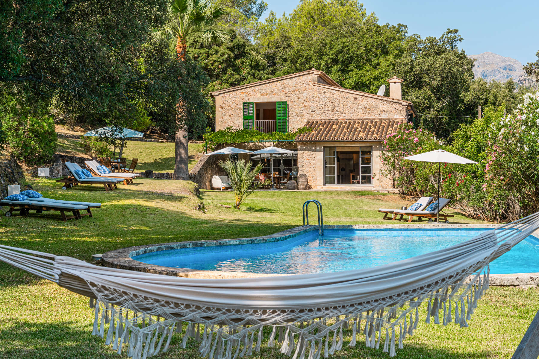 Can perot secluded villa mallorca