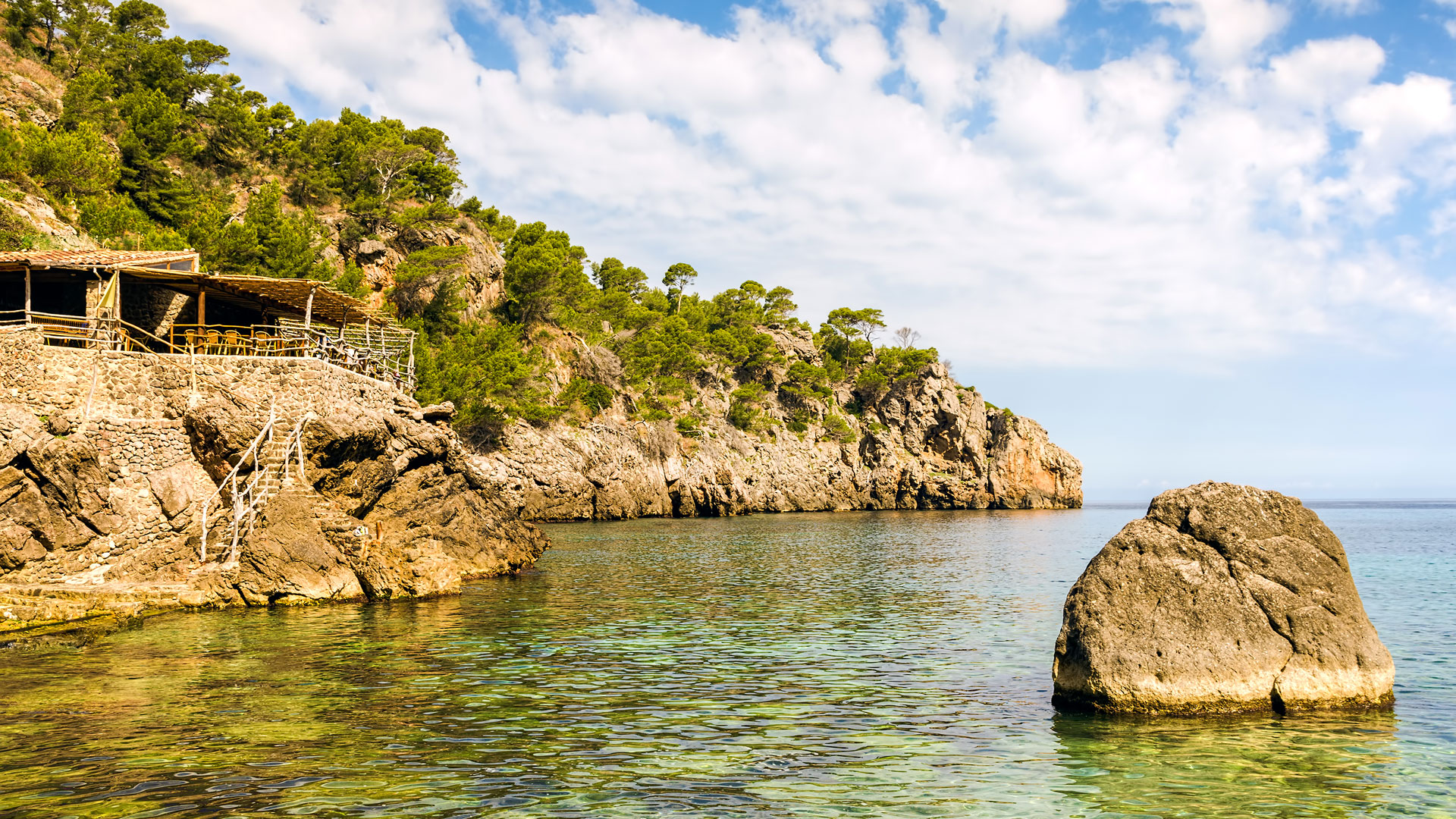 Holiday villa rentals in Deia, Mallorca Balearic Villas