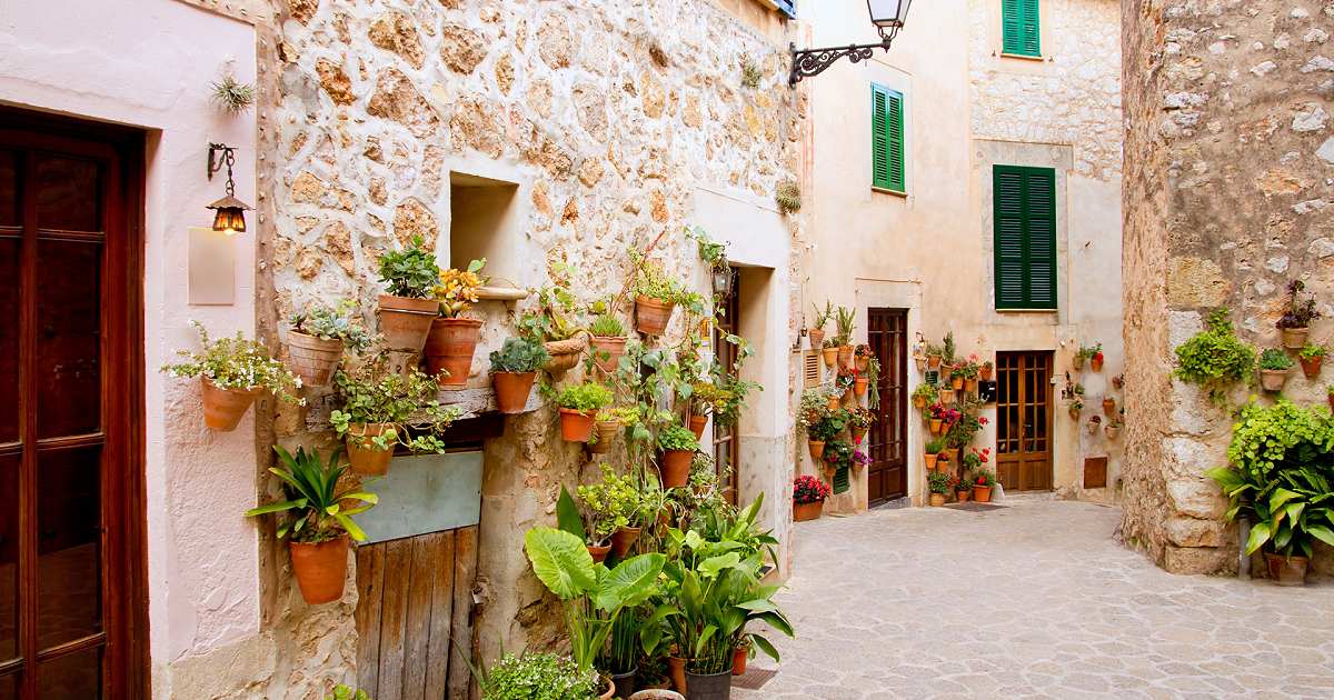 Holiday villa rentals in Valldemossa, Mallorca | Balearic Villas