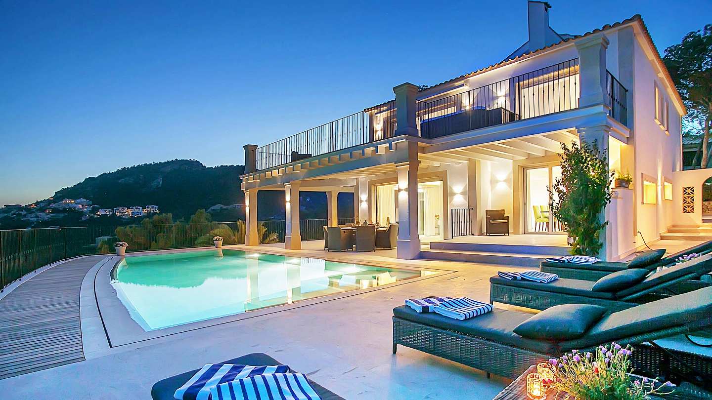 Pool Heated Villas in Mallorca